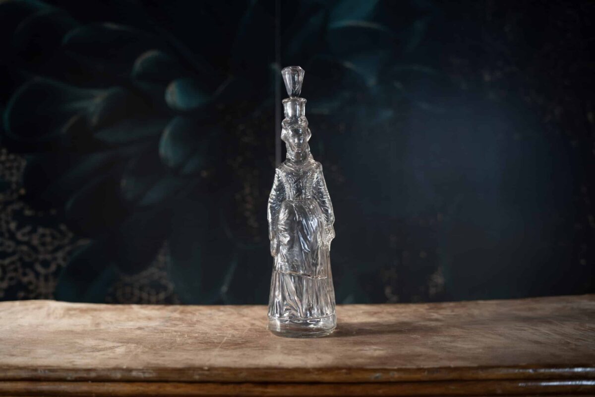 Carafe en verre signée Legras