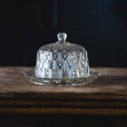 Cloche à Fromage ou à Beurre en Verre Moulé – Style Art Déco