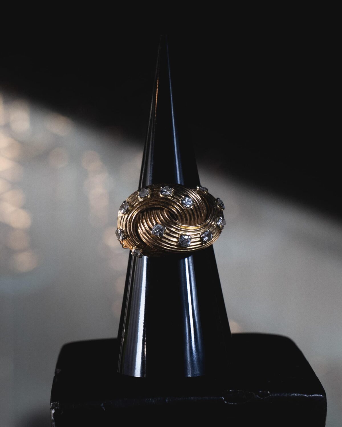 Bague Haute Joaillerie en Or 18 Carats – Image 6