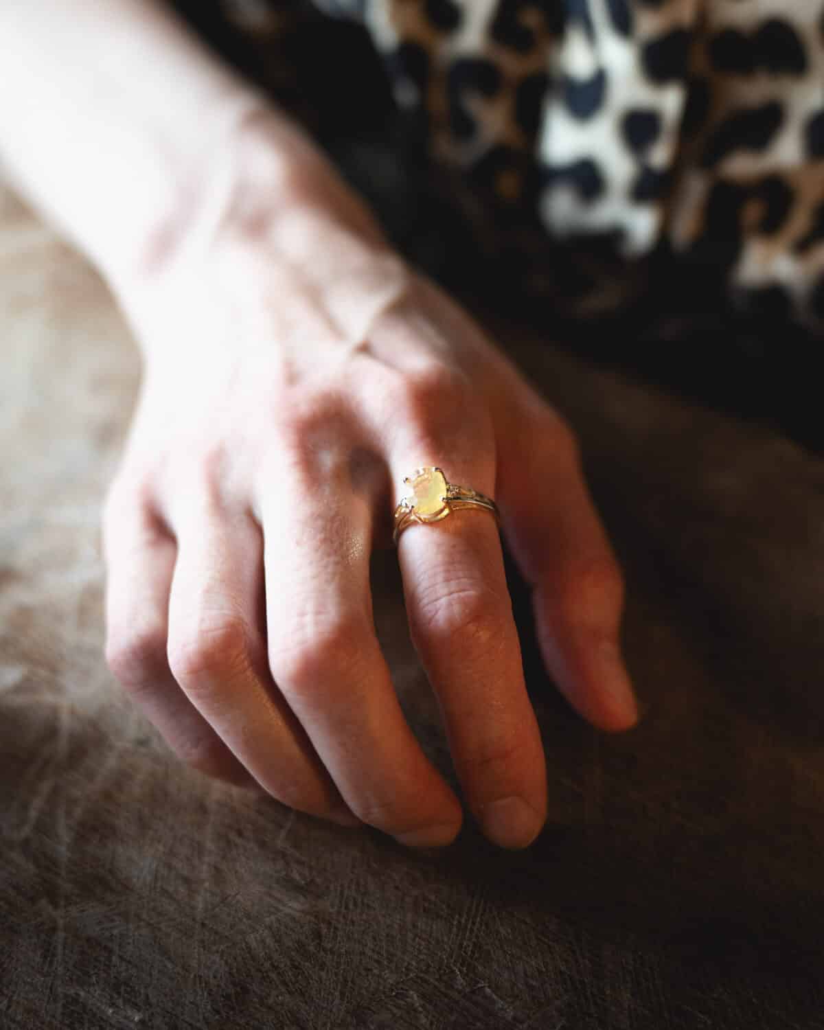 Bague en or jaune avec citrine et diamants – Image 2