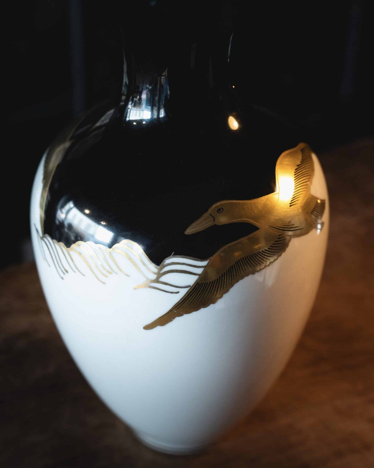 Vase en porcelaine de Bavière à décor doré – Image 2