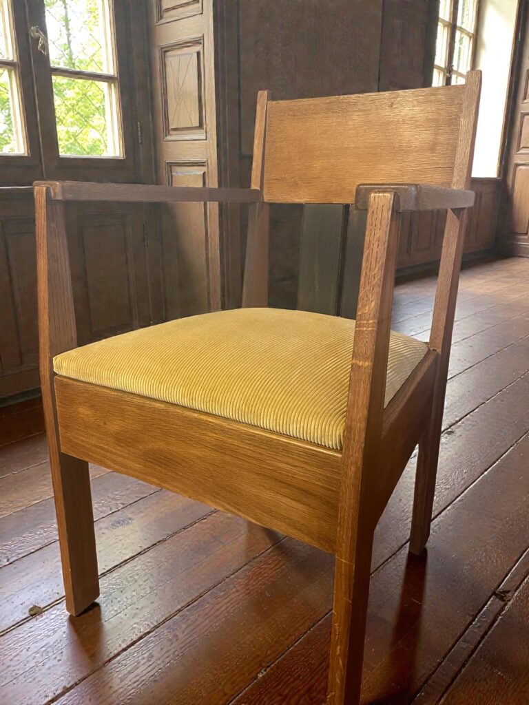 Fauteuil moderniste